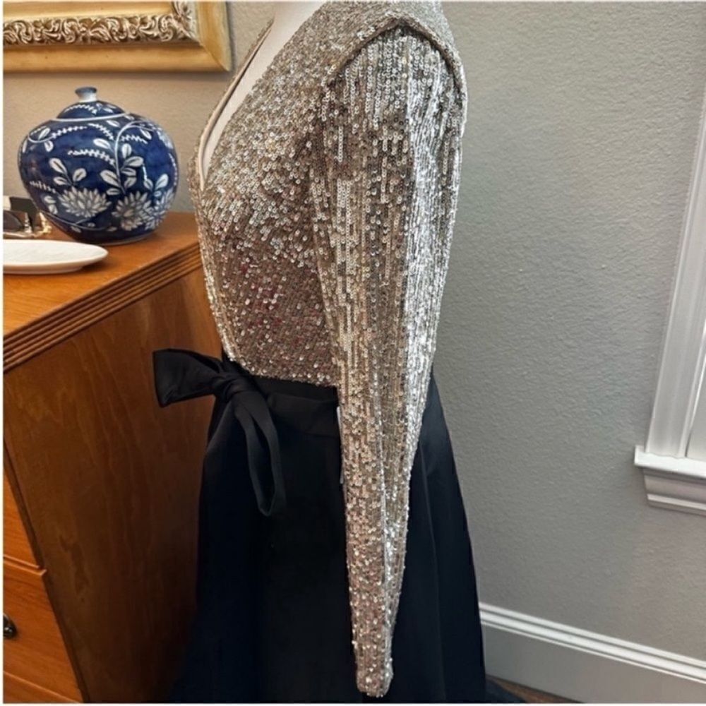 Xscape gown - Picture 6 of 9